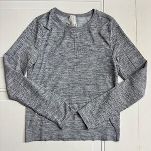 Athleta Women’s Size XS Heather Gray Long Sleeve Tee T-Shirt Athletic